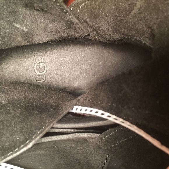 New UGG Elora Suede Ankle Booties - Picture 7 of 8